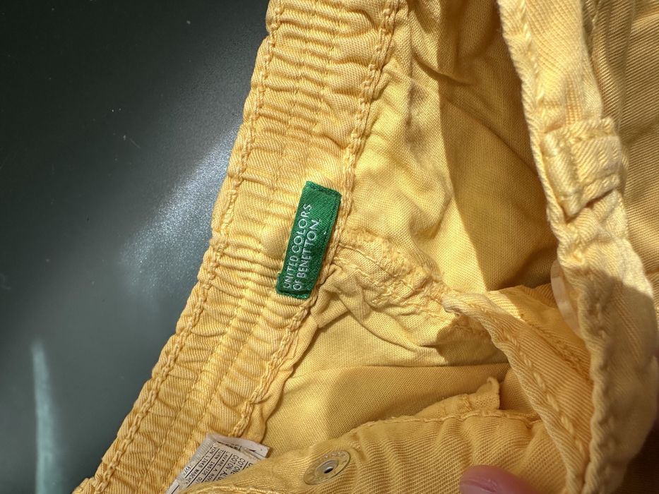 Calções amarelos benetton unisexo