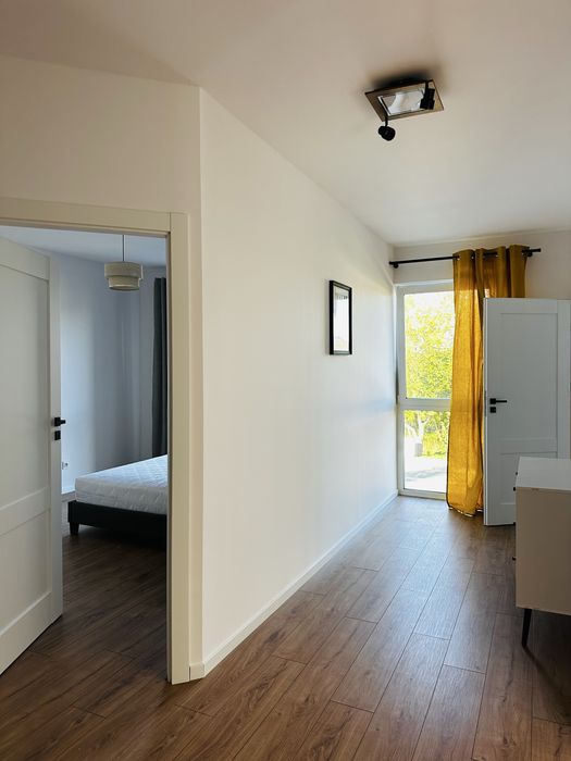Dwupiętrowe mieszkanie 110m2, taras z ogrodem  120m2, domek ogrodowy