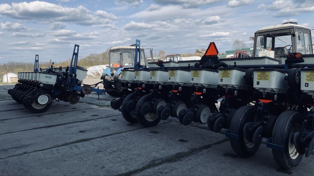 Kinze 3000 8 рядів з Precision Planting vSet2