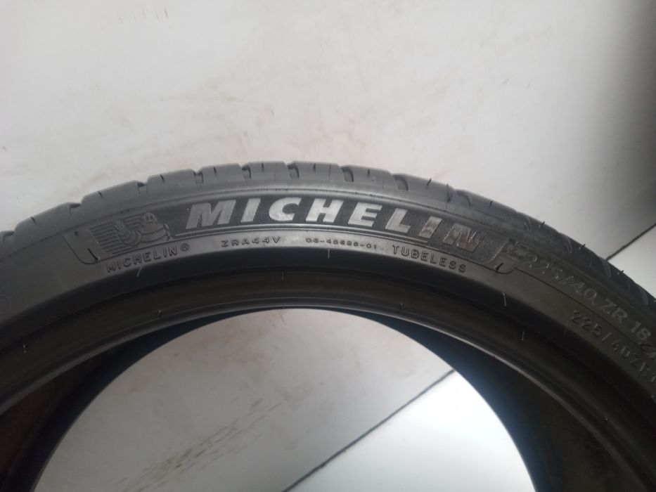 Opona letnia 225/40R18 Michelin pilot Sport 4 23r idealna
