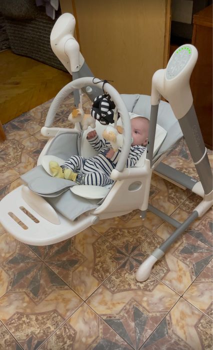 Стільчик для годування/заколисуючий центр /Carrello Cascata Ash Grey)