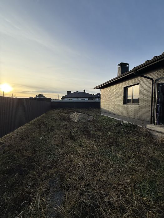 Продається квадрохаус в с. Боратин.