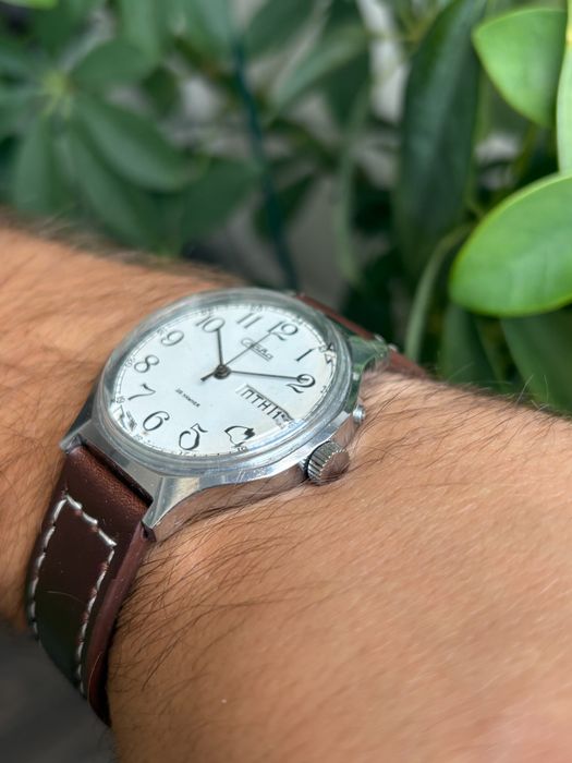 Slava Day-Date 26 Kamieni Biała Tarcza USSR Vintage