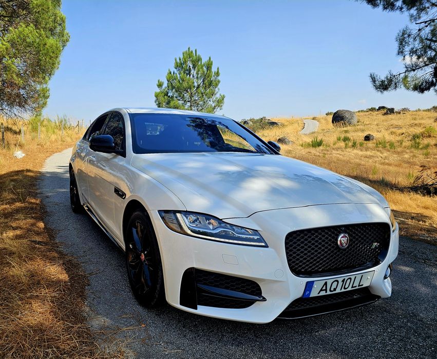 JAGUAR XF Versão R-Sport Piano Black — photo 4