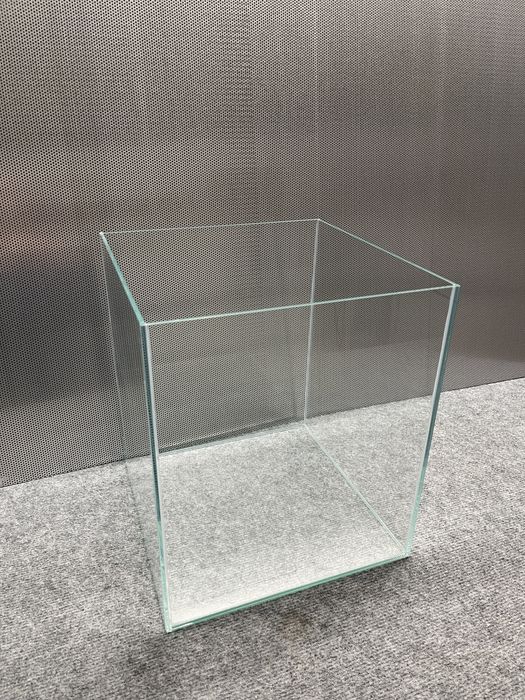 Akwarium 30x30x35 optiwhite