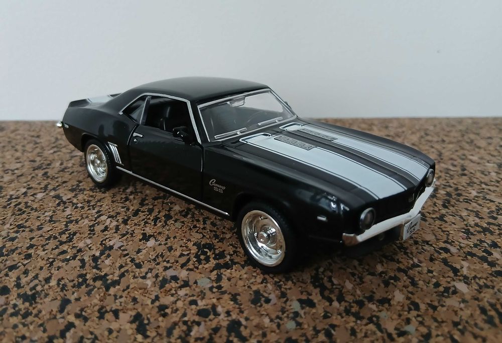 Chevrolet Camaro SS de 1969 (escala 1:32)