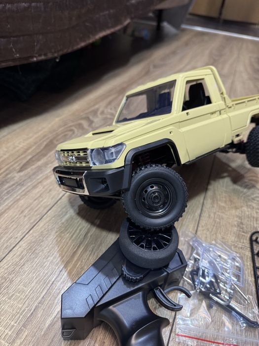 Toyota land cruiser Rc car mn 82, машинка на радиоуправлении