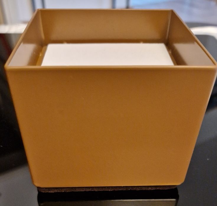 Ezprotekt 8 x 8 x 5 cm – słupki nóżki na łóżko meble ochrona