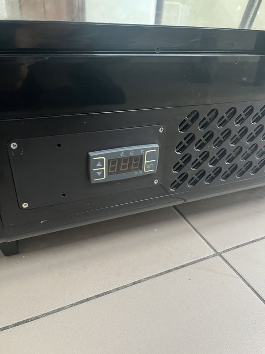 Холодильна Вітрина Настільна для десертів ggmGastro Frosty