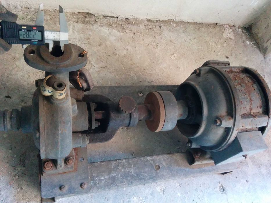 Bomba de agua trifasica64739405868035122