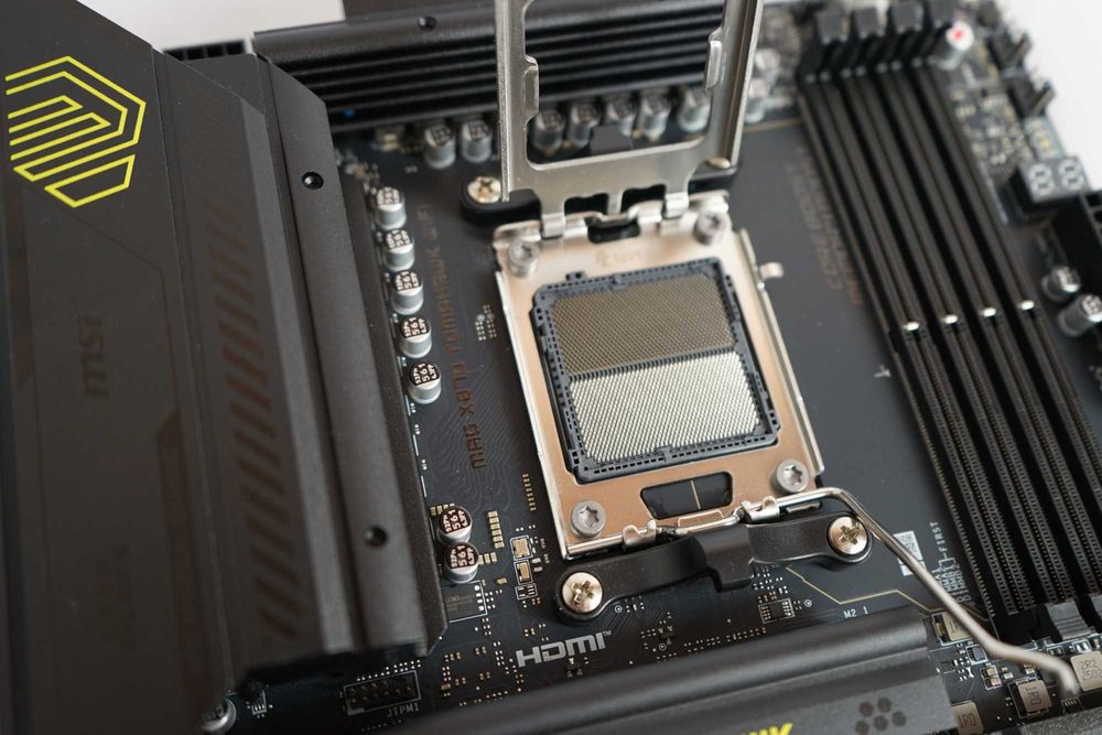 Материнська плата MSI MAG X870 TOMAHAWK WIFI AM5 RYZEN