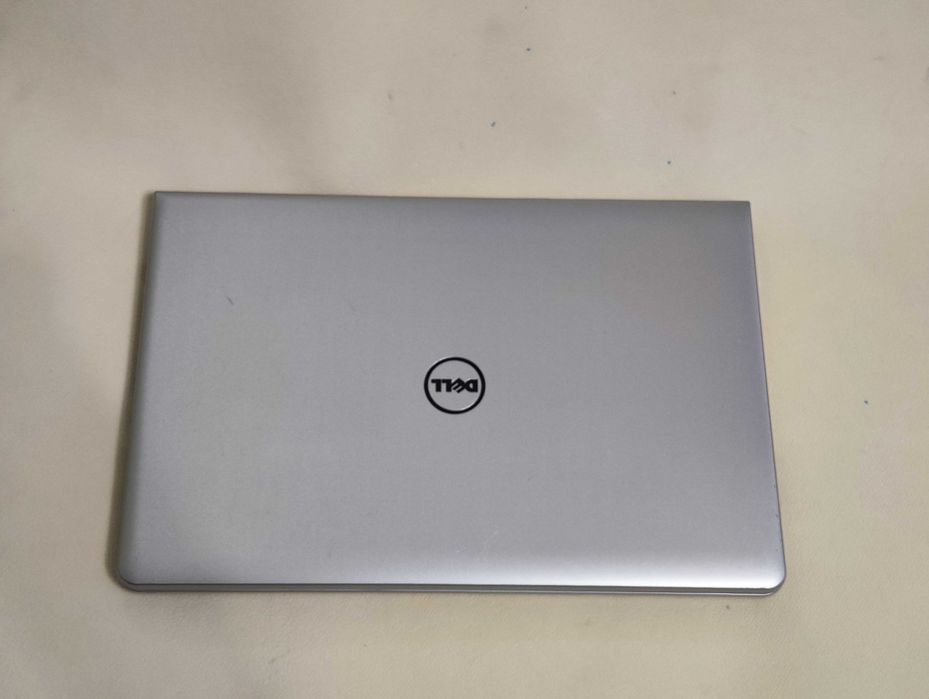 Ноутбук DEll Inspiron 5759 17,3 Core i7/16Gb/SSD 256Gb/Radeon R5 4Gb