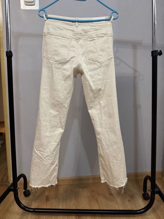 Spodnie ecru dzowny