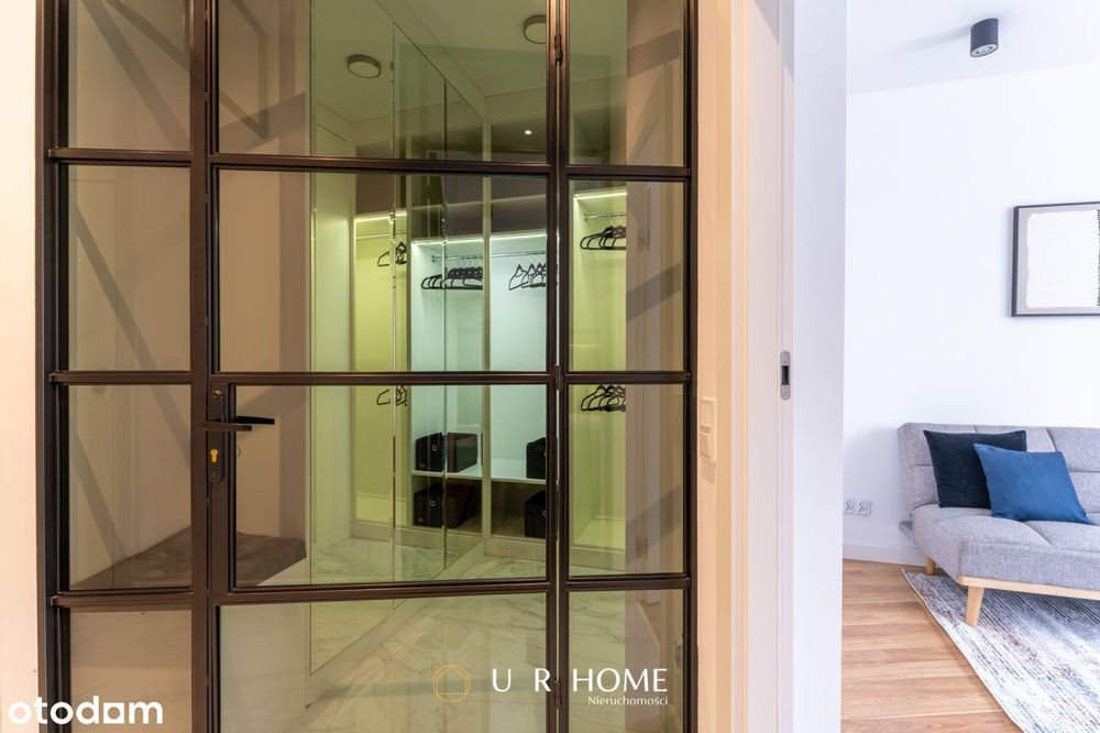 Elegancki apartament z garderobą, garażem i komórk