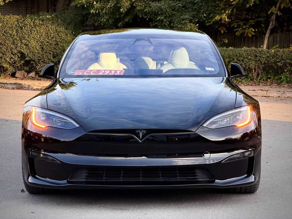 TESLA PLAID 2024 1033 к.с.