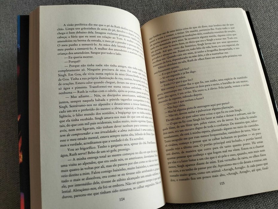 Livro "Holy smoke - fumo sagrado" de Anna & Jane Campion