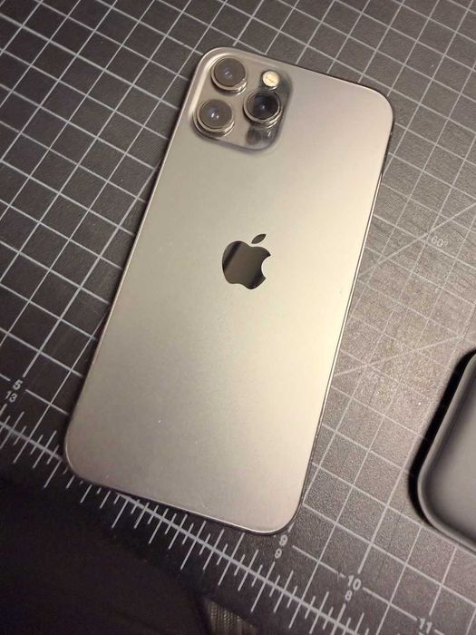 iPhone 12 Pro Max Impecável! Perfeito estado 256GB. Bateria 74%