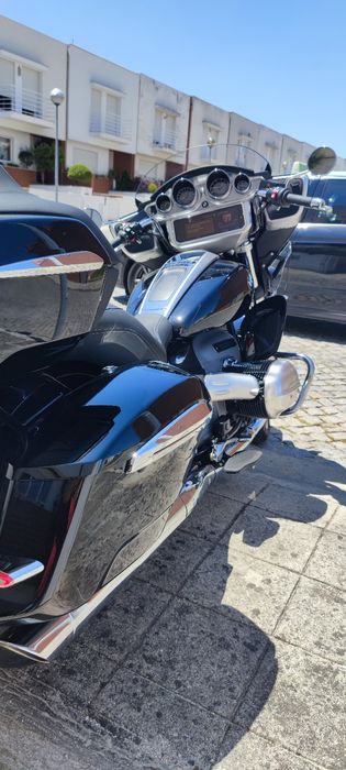 VENDO OU TROCA POR 4X4. BMW R 18 Transcontinental.