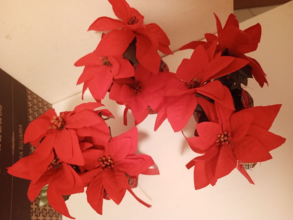 3 arranjos em poinsétias vermelhas flores artificiais