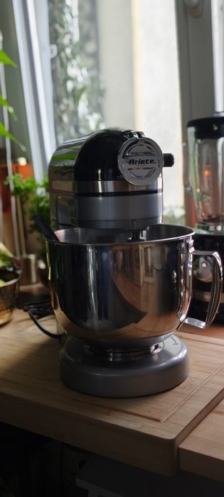 Robot planetarny Ariete 1589/00 Kitchen Robot Moderna –mocny i stylowy
