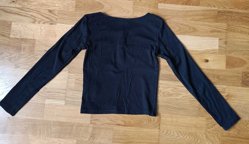 Czarna bluzka w prążek Sinsay XS 34 guziki henley basic