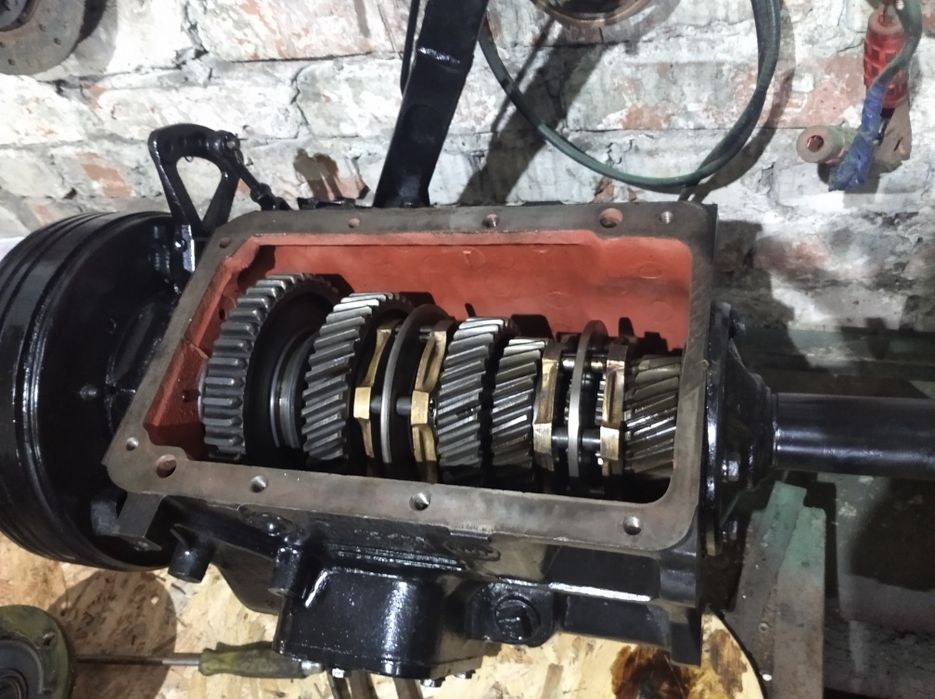 Коробка КПП ЗИЛ КАМАЗ раздатка,КОМ, МАЗ Газель Газ53 52