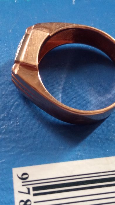 Золота чоловіча печатка  з  ' діамантом