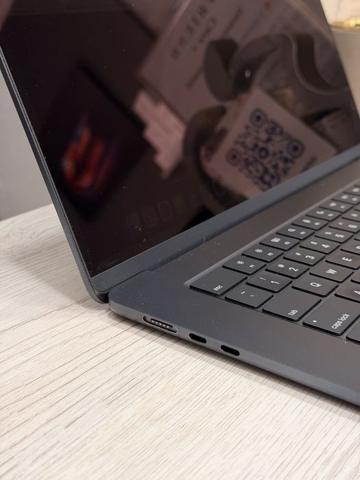 MacBook Air 15 M2 8/256gb Midnight