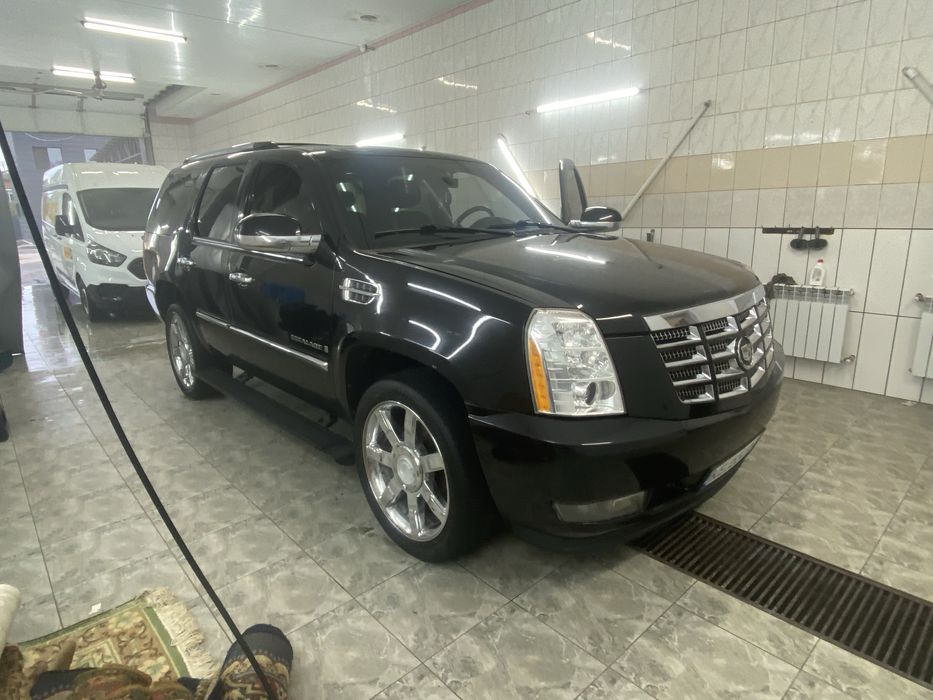 Продажа машина Escalade Cadillac
