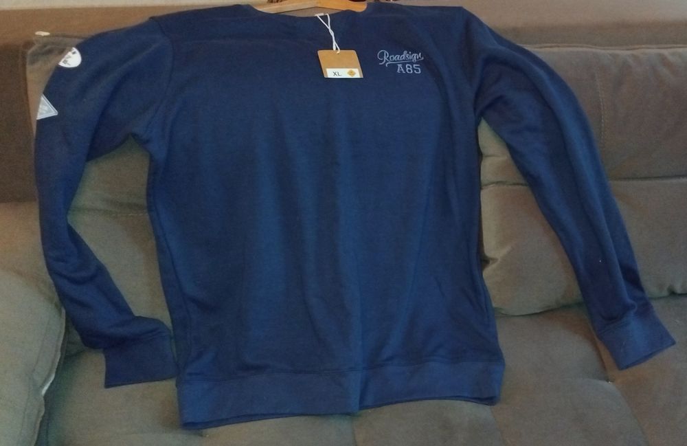 Чоловіча кофта  ROADSIGN XL
Розмір: XL;
Стан: новий.
Made in A