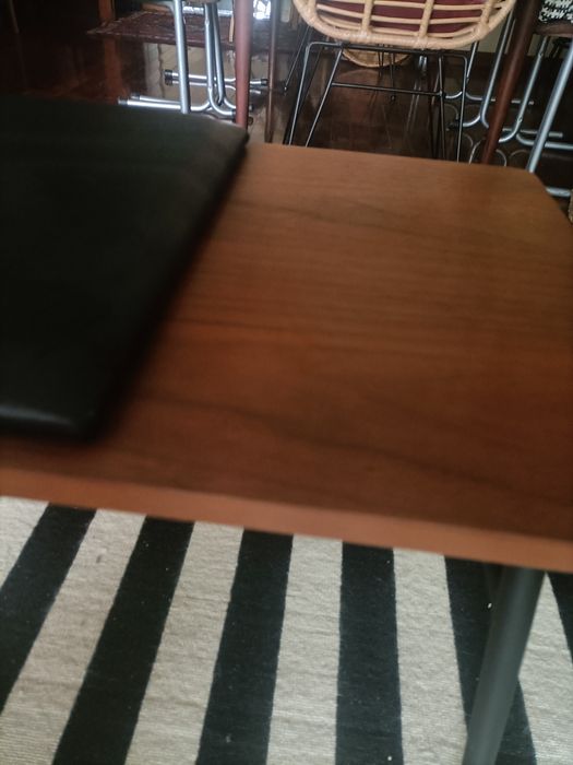 Banco corrido como novo