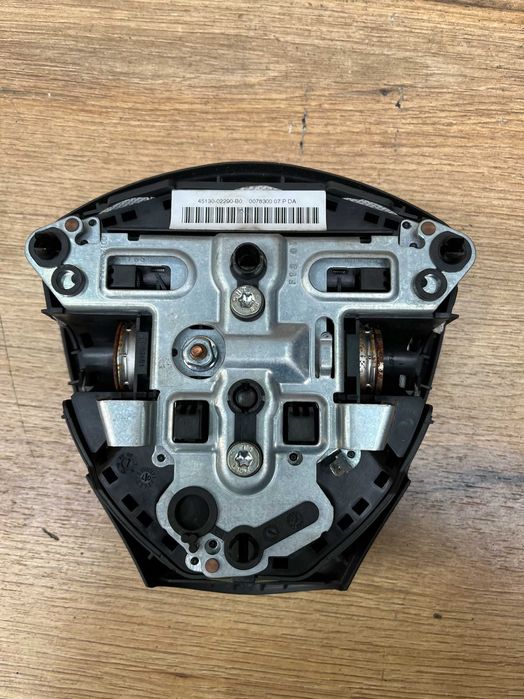 Airbag/poduszka powietrzna kierowcy Toyota Auris