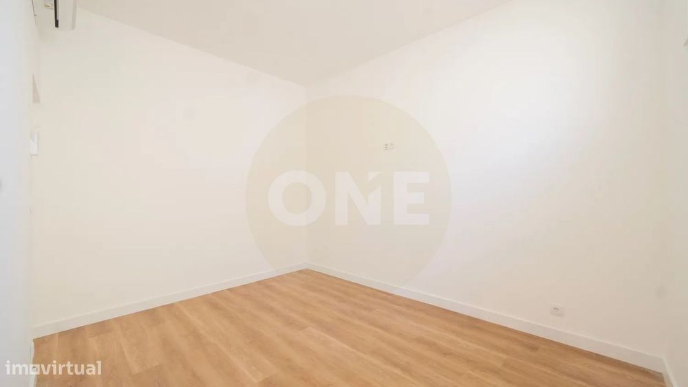 Apartamento T3 remodelado| Suite e closet | Codivel, Odivelas