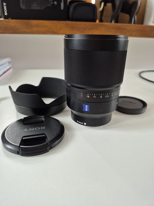 Об'єктив Sony 35mm 1.4 Zeiss