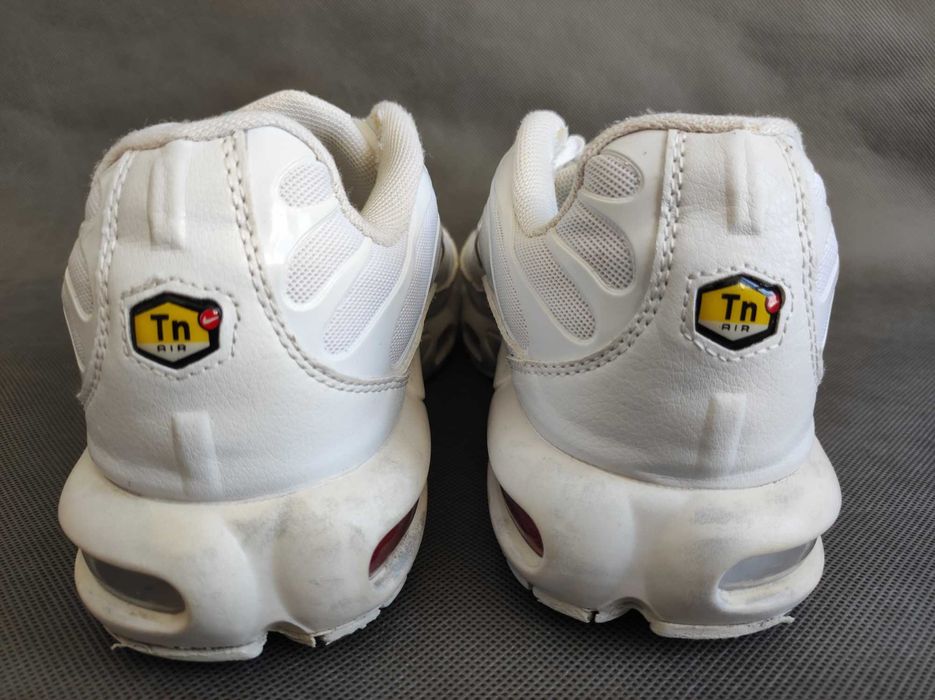 - Buty Nike Air Max Plus TN  r. 46 (44/45)