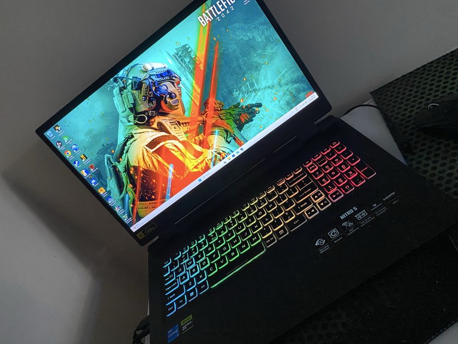 Laptop Acer Nitro 5  17.3  rtx4060 i5 12400h
