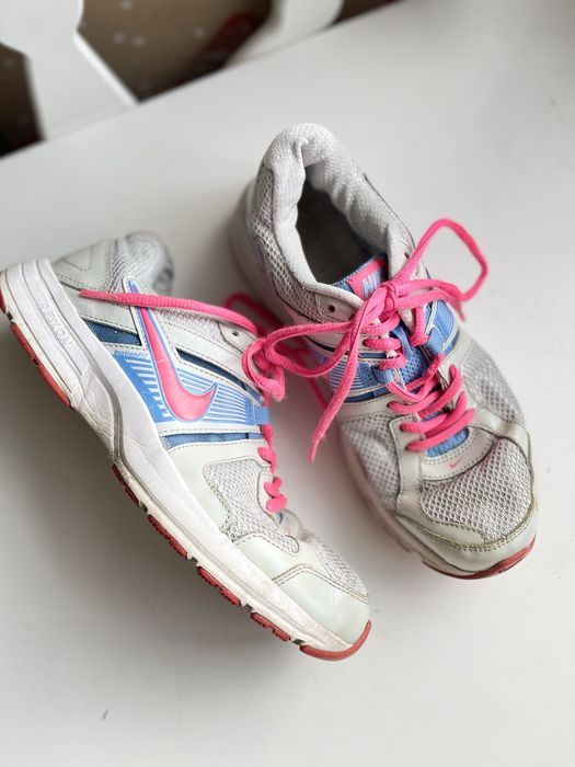 Кросівки nike adidas 39 розмір