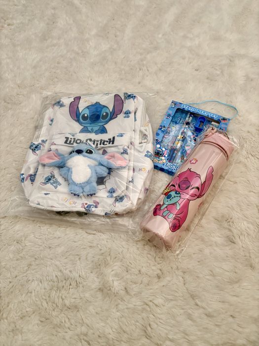 Kit Mochila + Garrafa + Acessorios Stitch Disney