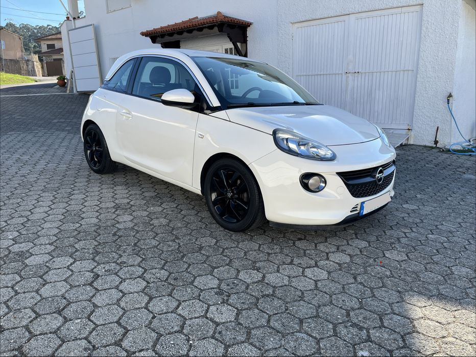 Opel Adam, ano 2014