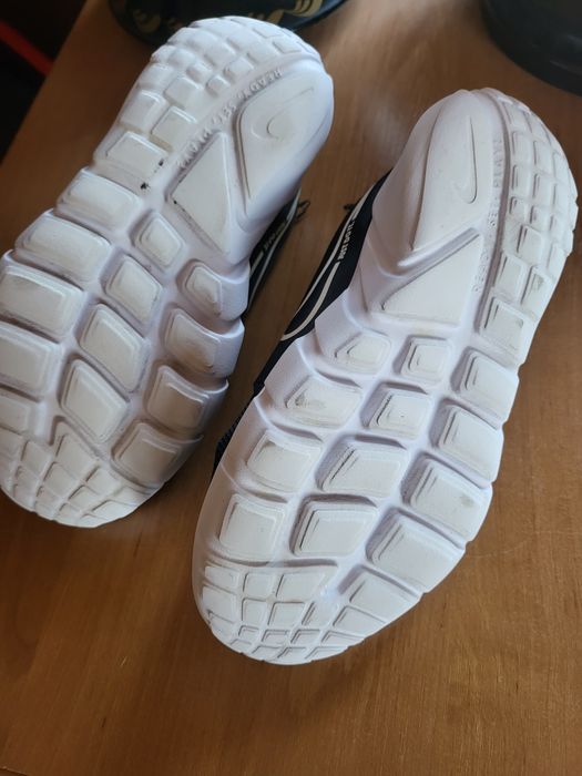 Красовки Nike  оригинальные 34 размер