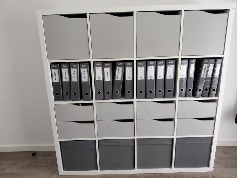 Móvel branco kallax