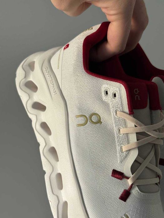 Кросівки ON Running Cloudtilt Pearl Ivory White Red | кроси ОН Раннінг Клаудтільт Пірл Айворі білого кольору
