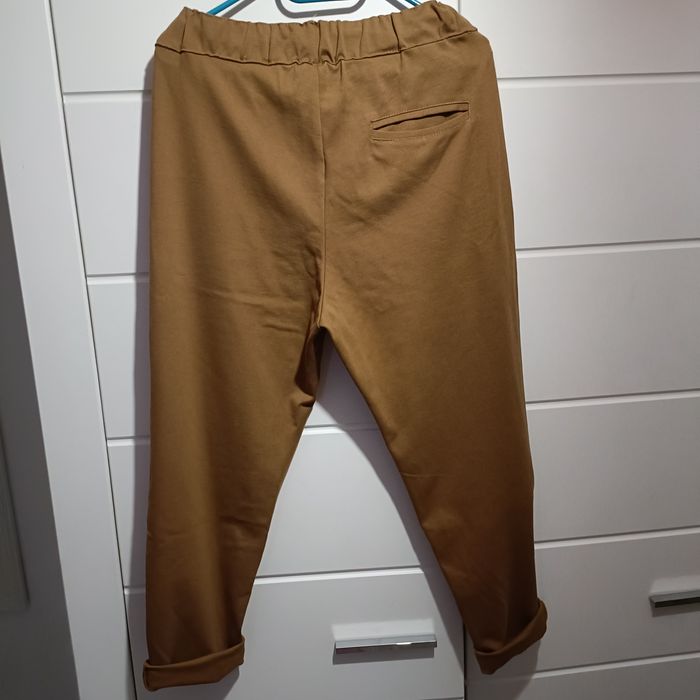 Spodnie w kolorze kamel