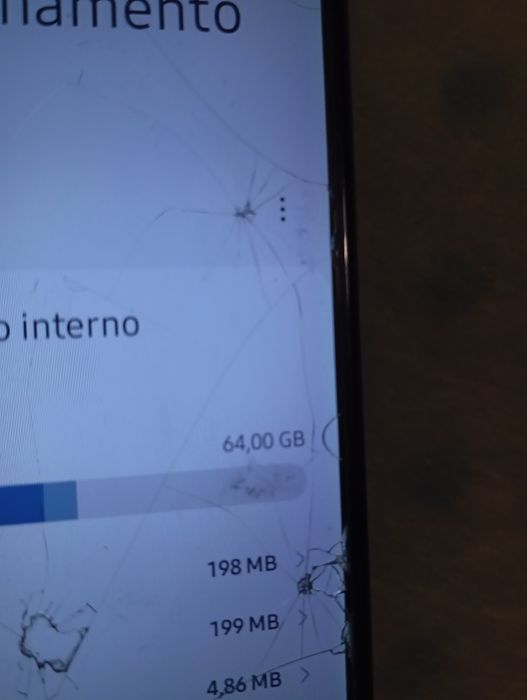 Vendo Samsung galaxy A12 64g desbloqueado a todas as redes