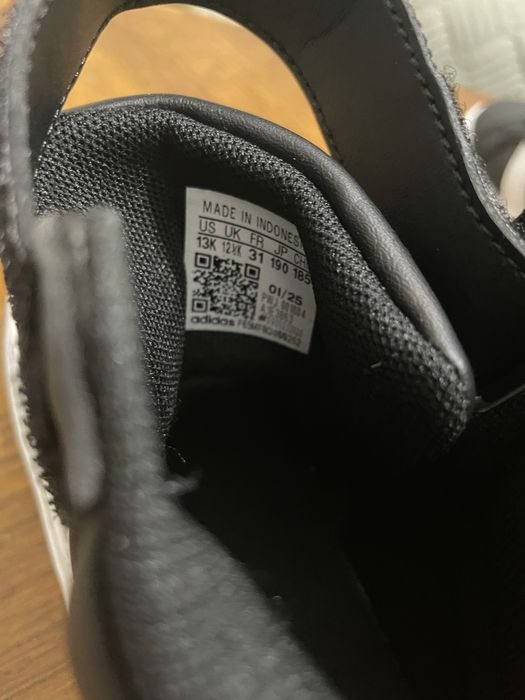 Ботинки кроссовки адидас оригинал