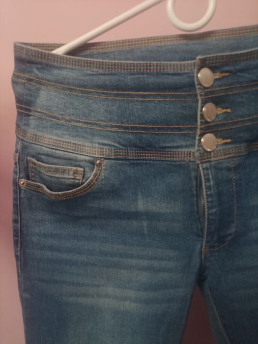 Spodnie dżinsowe Janina