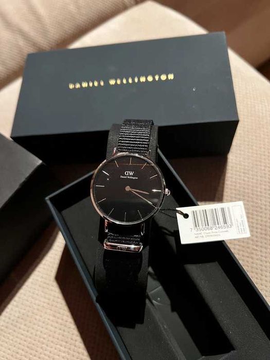 zegarek daniel wellington materiałowy