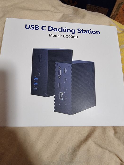 Stacja dokująca USB C z podwójnym monitorem
Stacja dokująca USB C z :