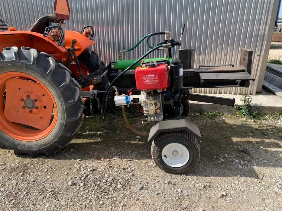 Rachador 28 toneladas Diesel - Rebocavel Auto