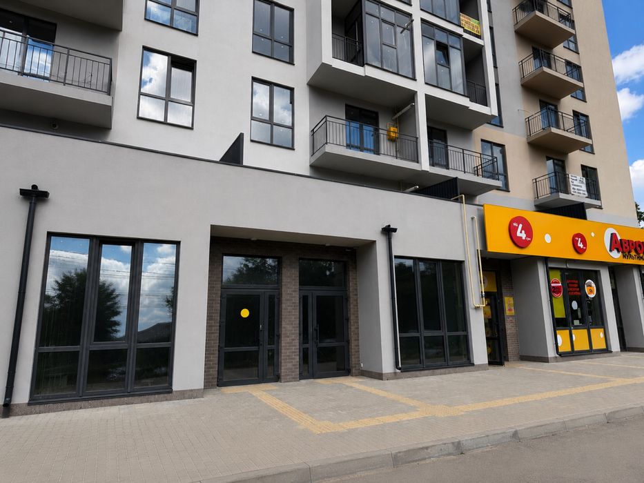 Здам в оренда фасадне приміщення, прохідна зона